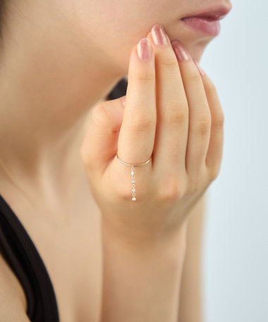 [デュー] K18YG ダイヤモンド チェーンラインリング