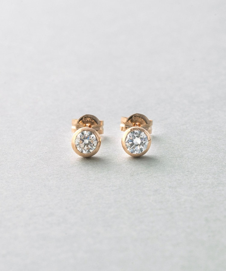 K18 ダイヤモンド 0.3ct ピアス「ブライト」（270695-670695） ｜ women（ウィメンズ） ｜ ete / ete bijoux  | エテ/エテビジュー 公式サイト