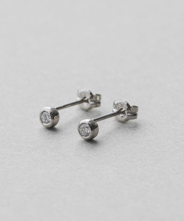 PT900 ダイヤモンド 0.1ct ピアス「ブライト」（470693） | ete（エテ） | women（ウィメンズ） | ete ONLINE  STORE | エテ公式通販サイト