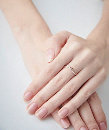 [レイヤード] K10YG クロス バイカラー リング