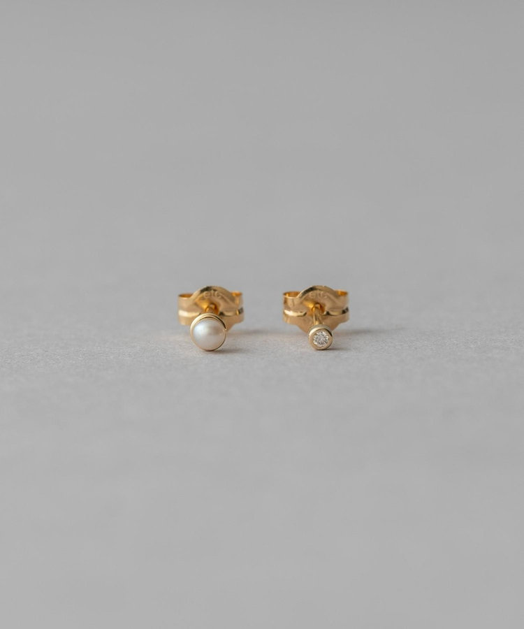 ピース] K10YG ダイヤモンド パール ピアス（771534） ｜ women（ウィメンズ） ｜ ete / ete bijoux | エテ/エテビジュー  公式サイト