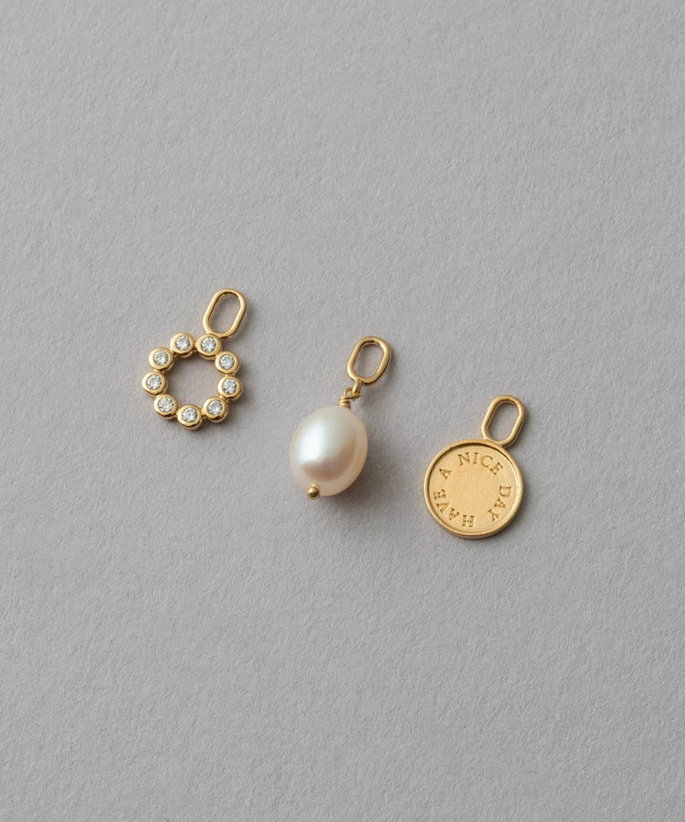 デイアップ] パール&ビジュー イヤリング/チャーム セット（842111） ｜ women（ウィメンズ） ｜ ete / ete bijoux |  エテ/エテビジュー 公式サイト