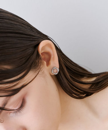 [ONLINE Limited] パール/ビジュー ブリーズライン ループイヤリング