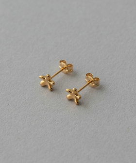 ete】未使用 フラワーピアス