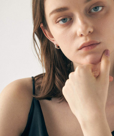 ドロップ ピアス