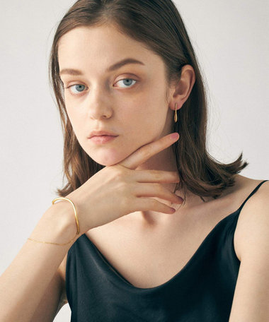 ドロップライン ピアス