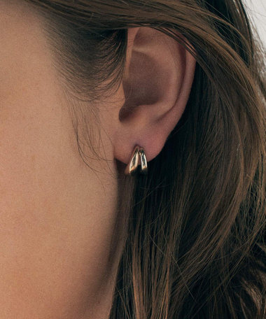 バイカラー ダブルライン ピアス