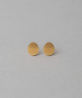 K10YG テクスチャ ハグイヤリング（704011） ｜ women