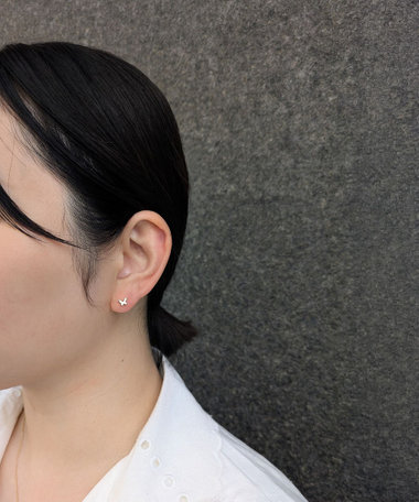 バタフライ ピアス