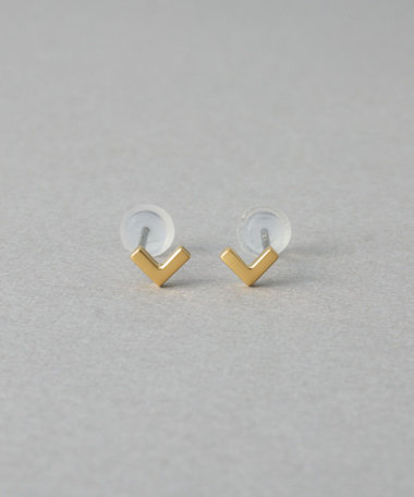 Vライン ピアス