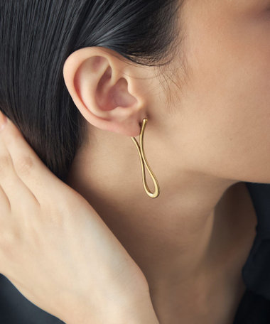 イヤリング カーヴィー