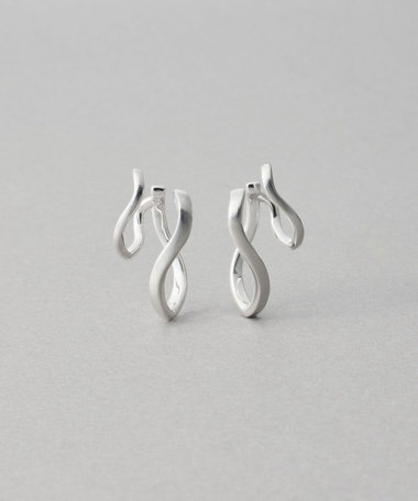 [ダブルイヤリング] ウェーブ