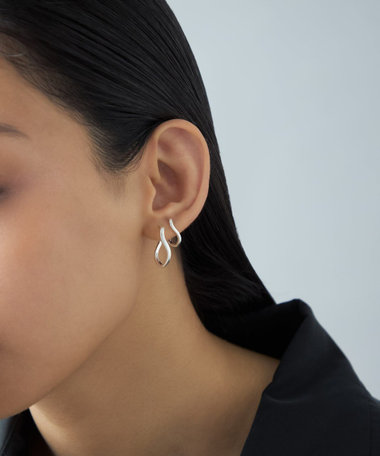 [ダブルイヤリング] ウェーブ