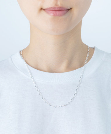 セミロングネックレス