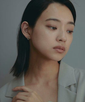 ete ノット ピアス プラチナム ノット ピアス | ete bijoux (Women)/エテ ビジュー | 三越