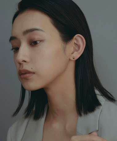 スタッズ ピアス