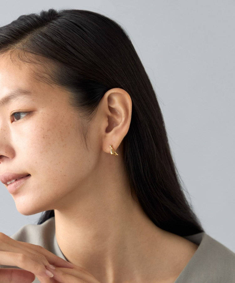 フープピアス リボン（075883-075884） ｜ women（ウィメンズ