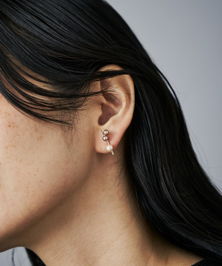 ピアス カラーパール アシンメトリー（075960-075961） ｜ women