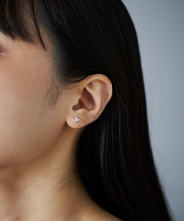 [WEB LIMITED] バースデーピアス トライアングル /1月・2月・3月・4月・6月・8月・10月・11月・12月