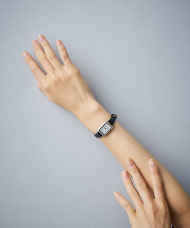 イミテーションジュエリー時計　まとめ売り スタージュエリー｜フェイスをダイヤモンドで囲った数量限定ウォッチを