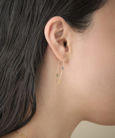 [スキニー] K18YG ダイヤモンド ステーション ピアス