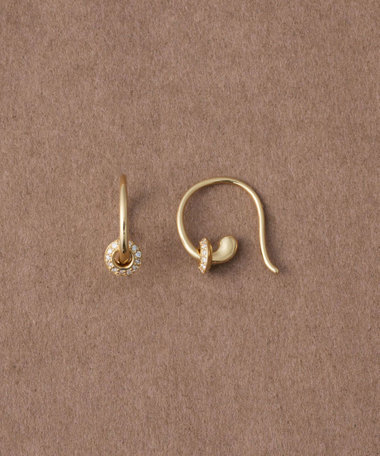 [ヌーヴ] K18YG ダイヤモンド オービットフープ ピアス /Halo