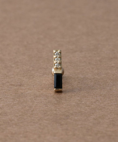 [ピース] K10YG ダイヤモンド/ブラックカルセドニー ピアス