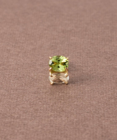 [ピース] K10YG ペリドット/グリーンクォーツ ピアス