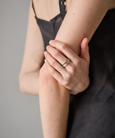 [リグロウ] コンケイブ リング