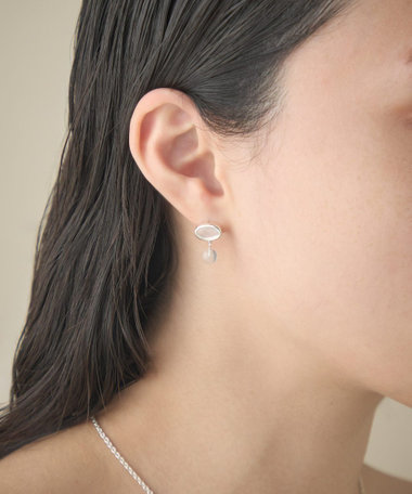 [スフィア] ミルキークォーツ ピアス